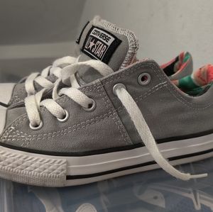 Converse All Star a d Nike Free RN Burgundy Red